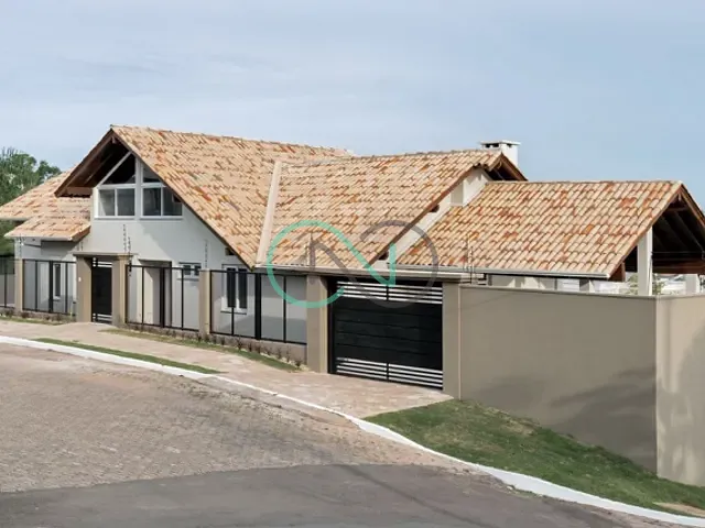 Casa 3 quartos e 4 banheiros, à venda, no bairro Metzler em Campo Bom