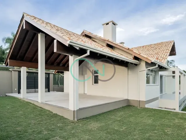 Casa 3 quartos e 4 banheiros, à venda, no bairro Metzler em Campo Bom