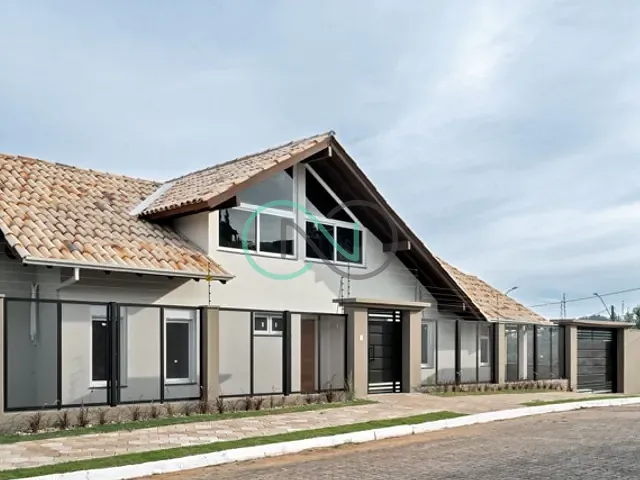 Casa 3 quartos e 4 banheiros, à venda, no bairro Metzler em Campo Bom