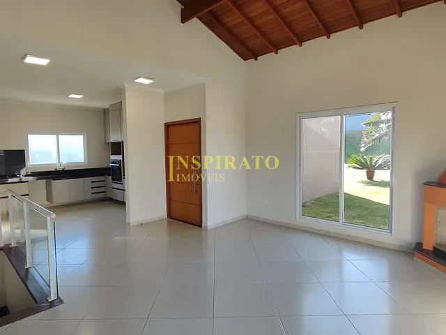 Casa com 1133m² 3 quartos e 2 banheiros, à venda ou para alugar, no bairro Medeiros em Jundiaí
