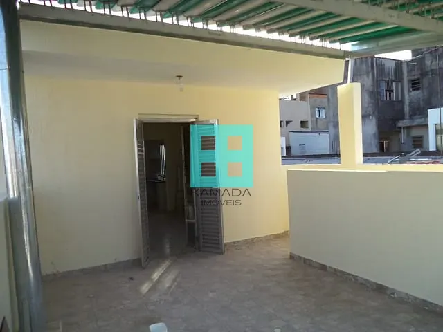 Casa 2 quartos e 1 banheiro, para alugar, no bairro Jardim Maria Helena em Barueri
