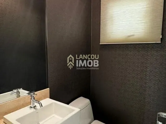 Casa com 410m² 4 quartos e 7 banheiros, à venda, no bairro Portal do Paraíso II em Jundiaí
