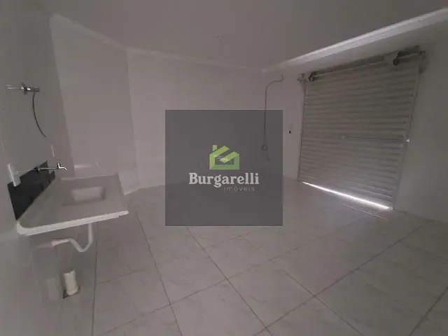 Casa 1 quarto e 2 banheiros, para alugar, no bairro Jardim Campestre III em Lavras