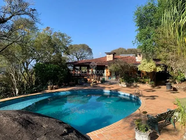 Casa com 53537m² 5 quartos e 7 banheiros, à venda, no bairro Quebra Frascos em Teresópolis