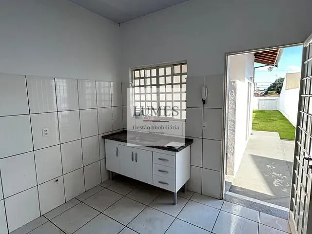 Casa 1 quarto e 2 banheiros, à venda ou para alugar, no bairro Cariobinha em Americana