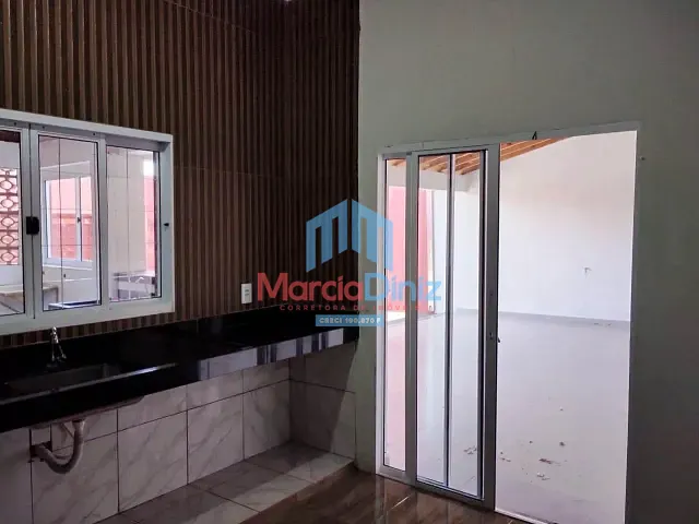 Casa 2 quartos e 2 banheiros, para alugar, no bairro Carminha Sandoval em Ituverava