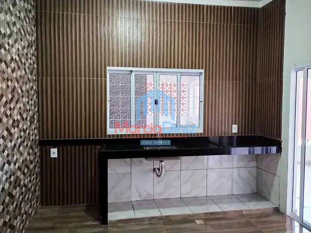 Casa 2 quartos e 2 banheiros, para alugar, no bairro Carminha Sandoval em Ituverava