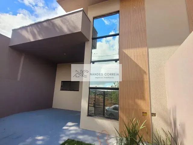 Casa 3 quartos e 2 banheiros, à venda, no bairro Colúmbia em Londrina