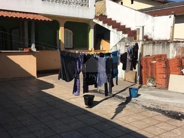 Casa com 400m² 2 quartos e 1 banheiro, à venda, no bairro Vila Bocaina em Mauá