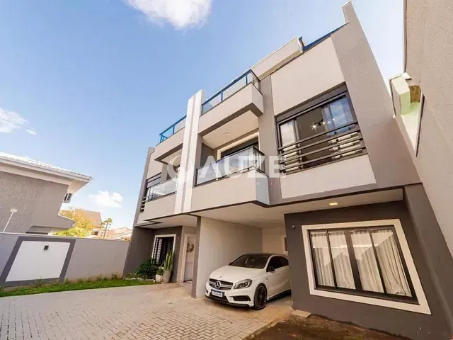 Casa com 165m² 3 quartos e 3 banheiros, à venda, no bairro Xaxim em Curitiba
