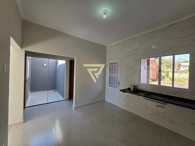 Casa com 300m² 2 quartos e 2 banheiros, à venda, no bairro Parque dos Flamboyans em Ribeirão Preto