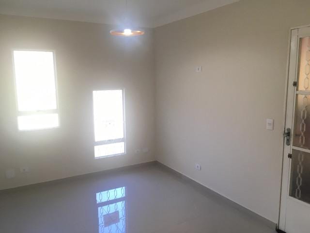 Foto do Casa - Casa com 2 dormitórios à venda, 104 m² por R$ 210.000,00 - Jardim Colônia - Jacareí/SP | RUSSI IMÓVEIS