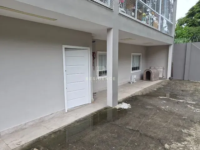 Casa com 585m² 6 quartos e 6 banheiros, à venda, no bairro Morada da Colonia I em Barra Mansa