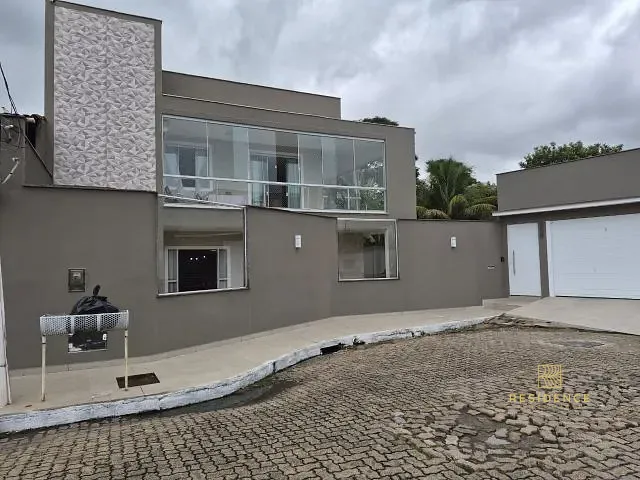 Casa com 585m² 6 quartos e 6 banheiros, à venda, no bairro Morada da Colonia I em Barra Mansa
