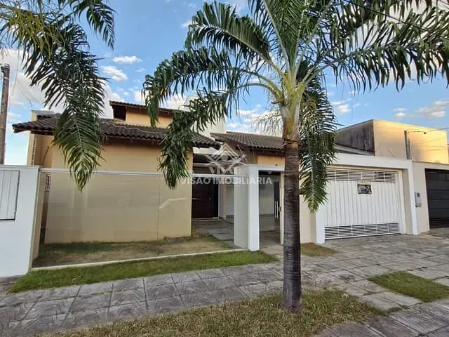 Casa com 196m² 3 quartos e 1 banheiro, à venda, no bairro Residencial Florença em Sinop