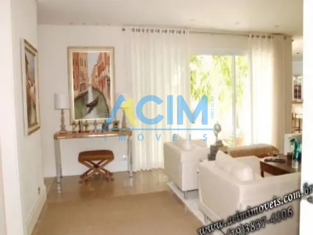 Casa com 1200m² 3 quartos e 2 banheiros, à venda, no bairro Loteamento São Pedro em Jaguariúna