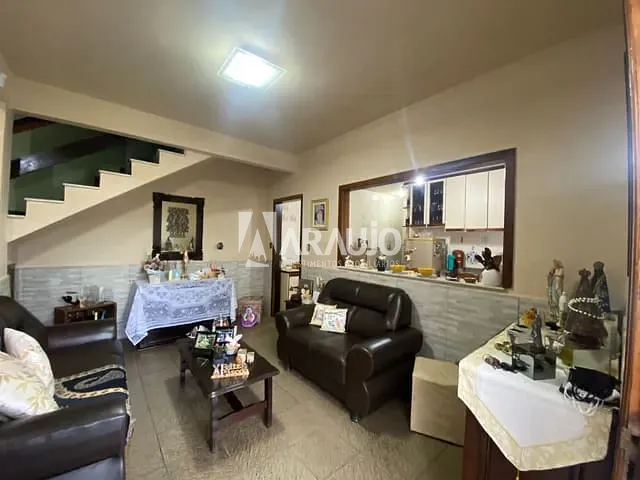 Casa com 295m² 3 quartos e 3 banheiros, à venda, no bairro São Judas em Itajaí