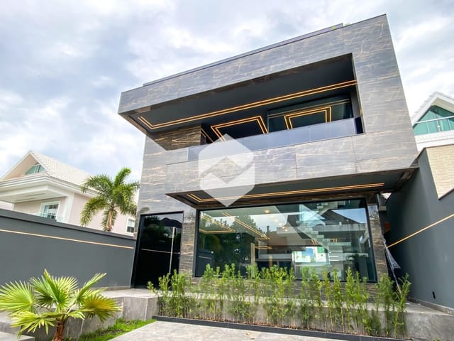 Casa com 280m² 5 quartos e 6 banheiros, à venda, no bairro Recreio dos Bandeirantes em Rio de Janeiro