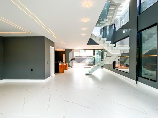 Casa com 280m² 5 quartos e 6 banheiros, à venda, no bairro Recreio dos Bandeirantes em Rio de Janeiro