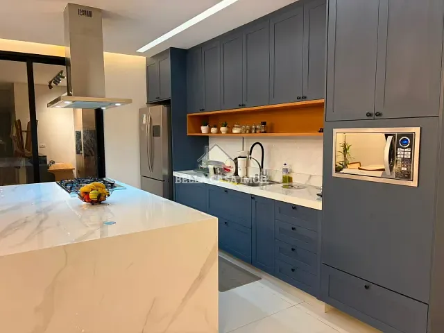 Casa com 244m² 4 quartos e 4 banheiros, à venda, no bairro Jardim Villagio Milano em Sorocaba