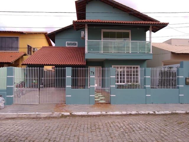 Casa com 360m² 3 quartos e 4 banheiros, à venda, no bairro IPS em Campos dos Goytacazes