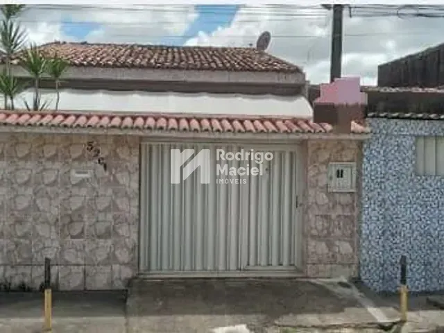 Casa 2 quartos e 2 banheiros, à venda, no bairro Torrões em Recife