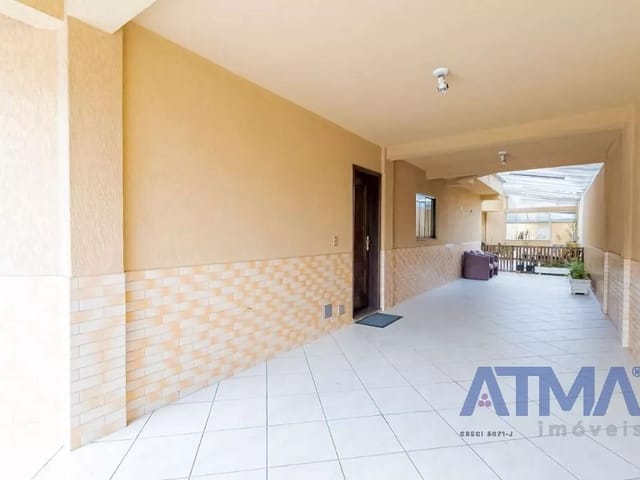 Casa com 400m² 4 quartos e 10 banheiros, à venda, no bairro Portão em Curitiba