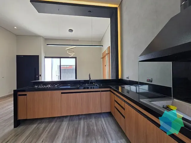 Casa com 150m² 3 quartos e 2 banheiros, à venda, no bairro Vila Flora em Salto