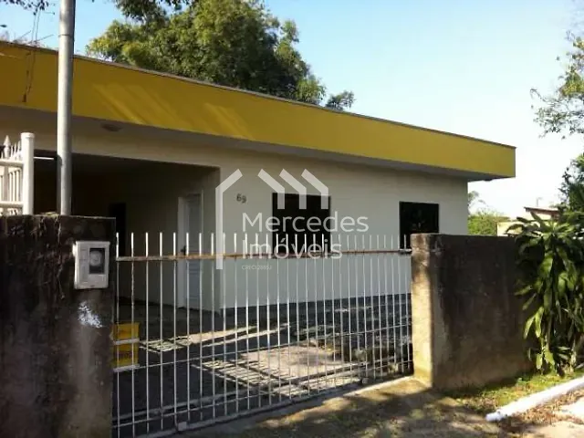 Casa com 148m² 3 quartos e 3 banheiros, à venda, no bairro Barra do Rio em Itajaí