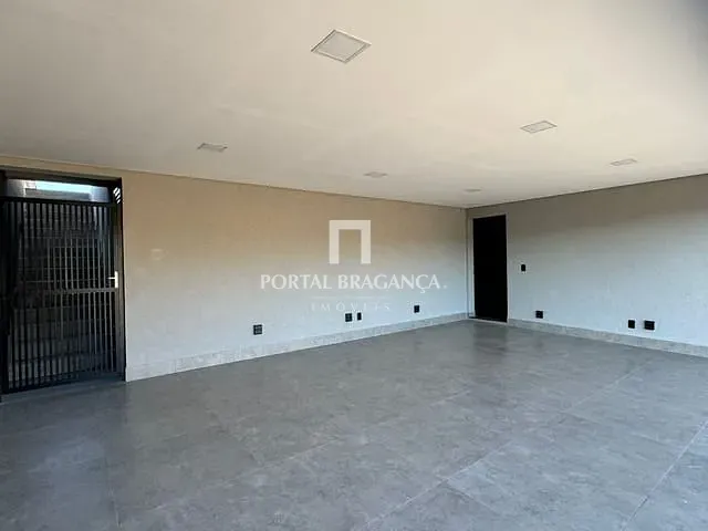 Casa com 360m² 3 quartos e 5 banheiros, à venda, no bairro Parque Imperador em Bragança Paulista