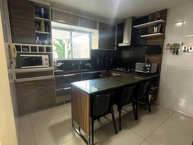Casa 5 quartos e 4 banheiros, à venda, no bairro Portal do Sol em João Pessoa