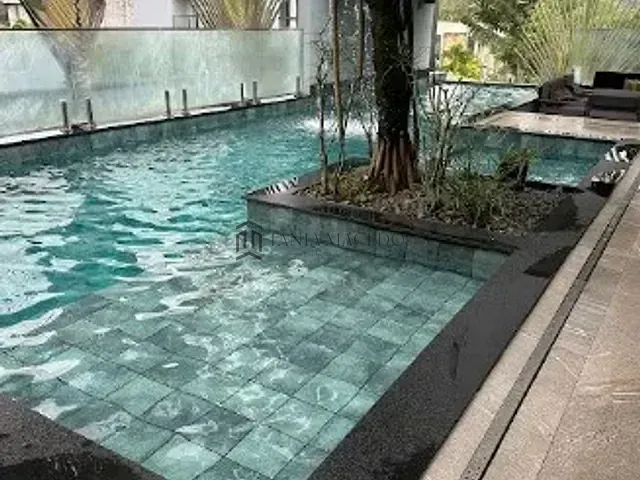 Casa 4 quartos e 5 banheiros, para alugar, no bairro Várzea em Recife
