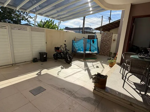 Casa 2 quartos e 3 banheiros, à venda, no bairro Terra Firme em Rio das Ostras