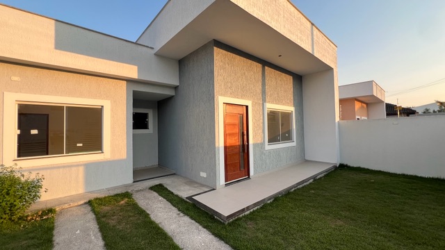 Casa com 230m² 3 quartos e 2 banheiros, à venda, no bairro Nova São Pedro em São Pedro da Aldeia