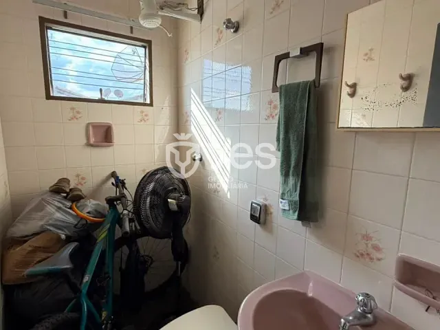 Casa 3 quartos e 2 banheiros, à venda, no bairro Vila Fertiza em Araxá