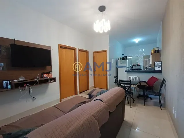 Casa com 126m² 2 quartos e 2 banheiros, à venda, no bairro Vila Rizzo em Goiânia