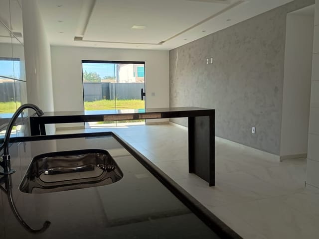 Casa com 480m² 3 quartos e 1 banheiro, à venda, no bairro Jardim Atlântico Leste (Itaipuaçu) em Maricá