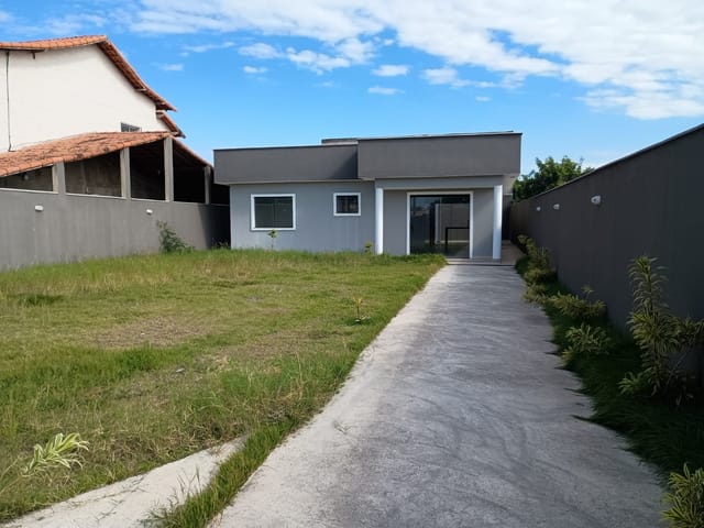 Casa com 480m² 3 quartos e 1 banheiro, à venda, no bairro Jardim Atlântico Leste (Itaipuaçu) em Maricá