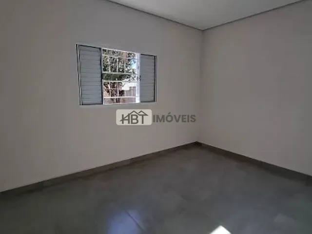 Casa 2 quartos e 1 banheiro, à venda, no bairro Parque Santa Cândida em Bauru