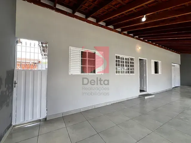 Casa 3 quartos e 2 banheiros, à venda, no bairro Vila Redenção em Pirassununga