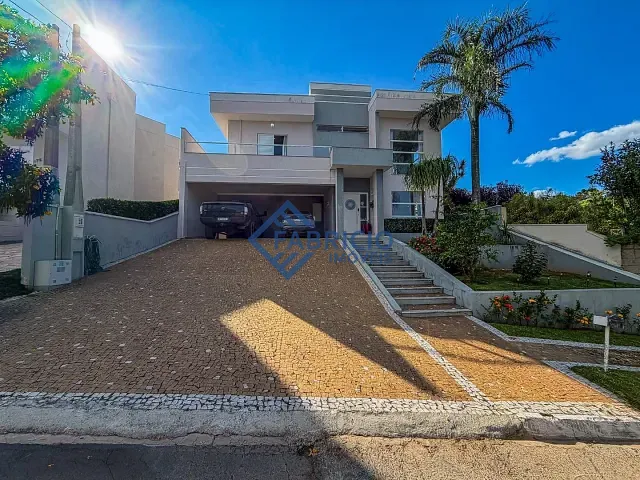 Casa com 600m² 3 quartos e 5 banheiros, à venda, no bairro Centro em Vinhedo