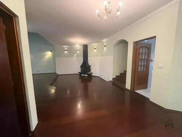 Casa 4 quartos e 5 banheiros, à venda ou para alugar, no bairro Parque Dom Henrique em Cotia
