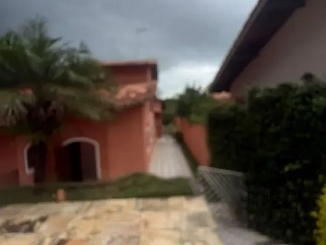Casa 4 quartos e 5 banheiros, à venda ou para alugar, no bairro Parque Dom Henrique em Cotia