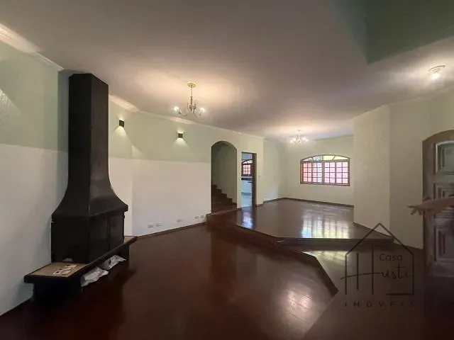 Casa 4 quartos e 5 banheiros, à venda ou para alugar, no bairro Parque Dom Henrique em Cotia