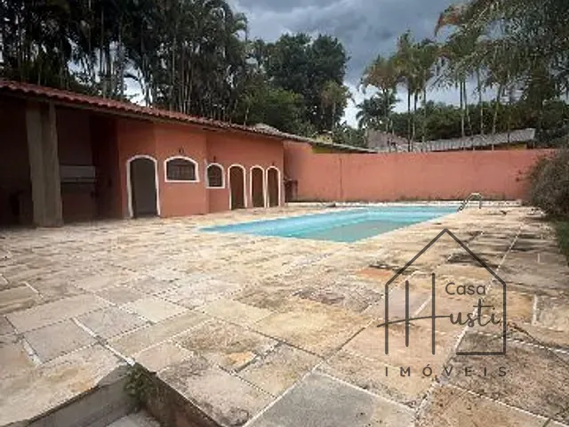 Casa 4 quartos e 5 banheiros, à venda ou para alugar, no bairro Parque Dom Henrique em Cotia