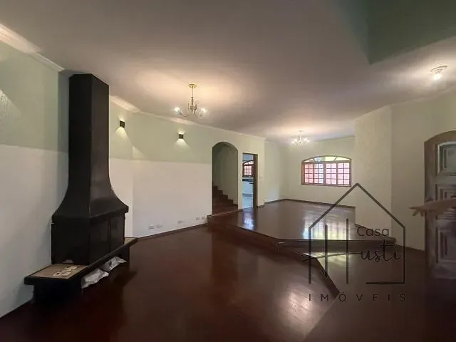 Casa 4 quartos e 5 banheiros, à venda ou para alugar, no bairro Parque Dom Henrique em Cotia