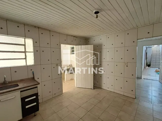 Casa com 140m² 4 quartos e 2 banheiros, à venda, no bairro Jardim Macedônia em São Paulo