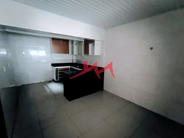 Casa com 450m² 3 quartos e 3 banheiros, à venda, no bairro Trindade em São Gonçalo