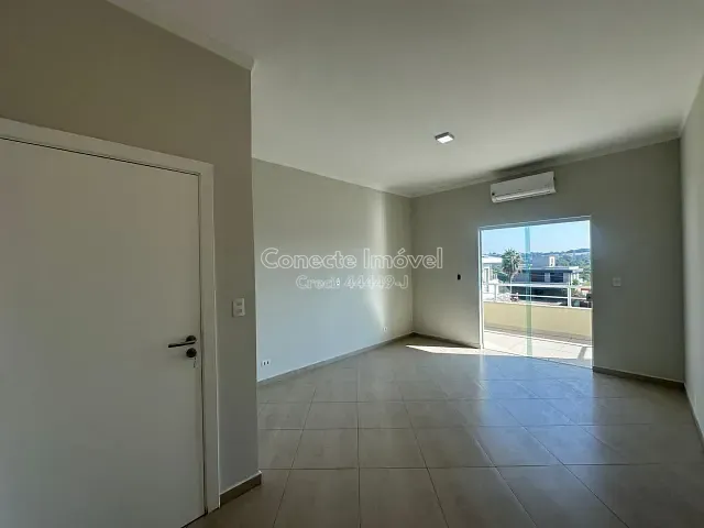 Casa 4 quartos e 4 banheiros, para alugar, no bairro Condomínio Residencial Lago da Barra em Jaguariúna
