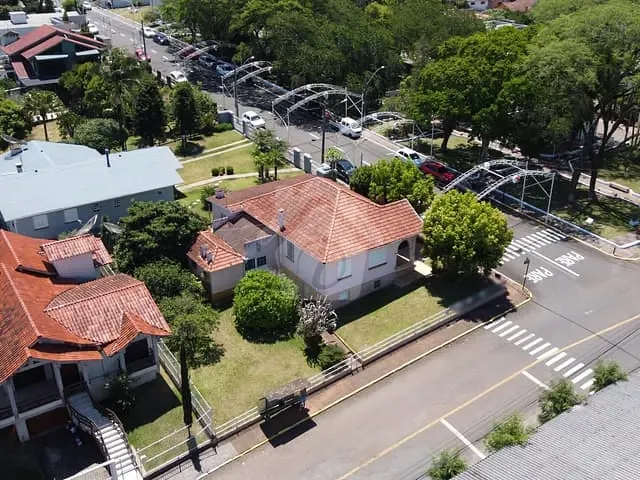 Casa com 203m² 3 quartos e 2 banheiros, à venda, no bairro Teutônia em Teutônia